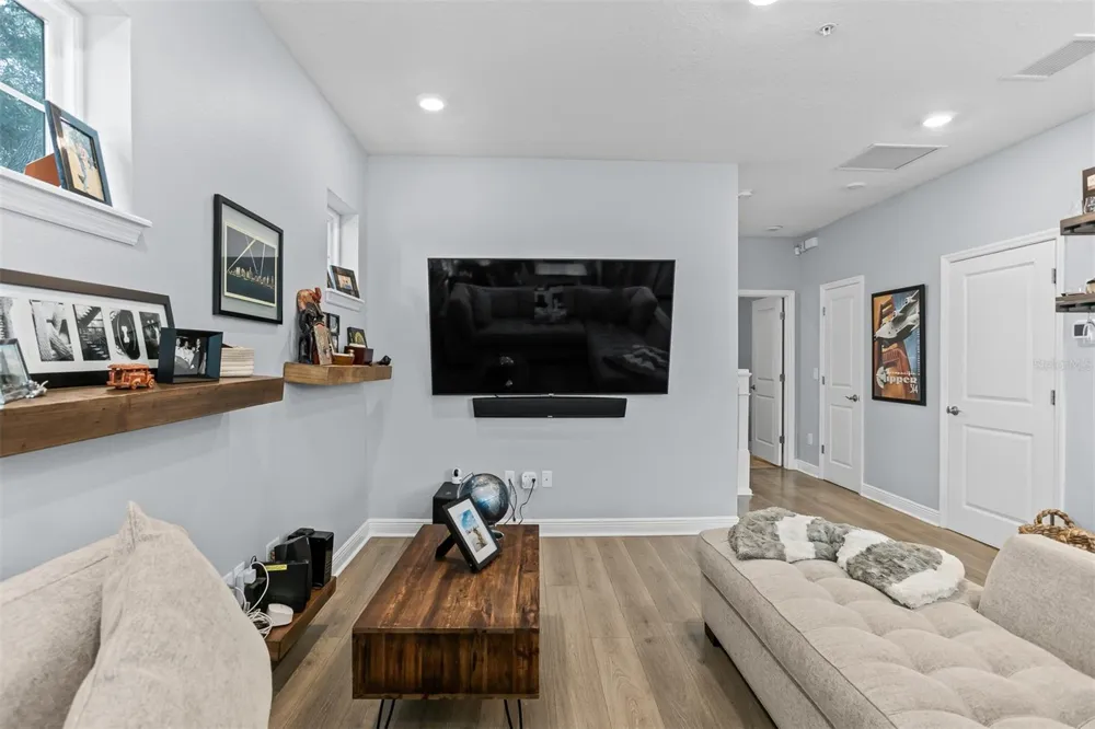 412 S ALBANY AVENUE #3 Tampa, FL 33606