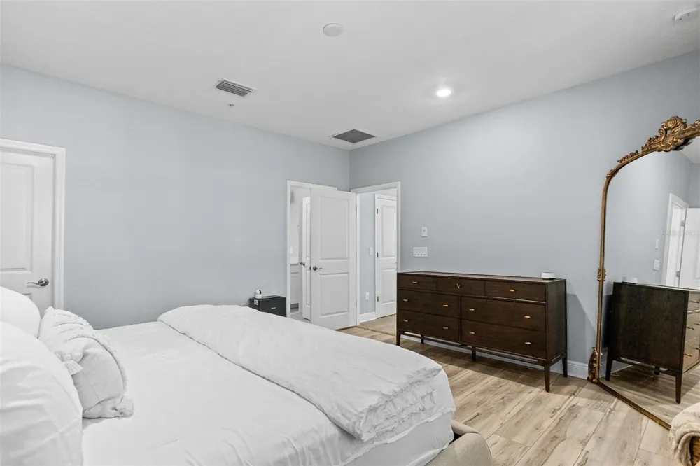 412 S ALBANY AVENUE #3 Tampa, FL 33606