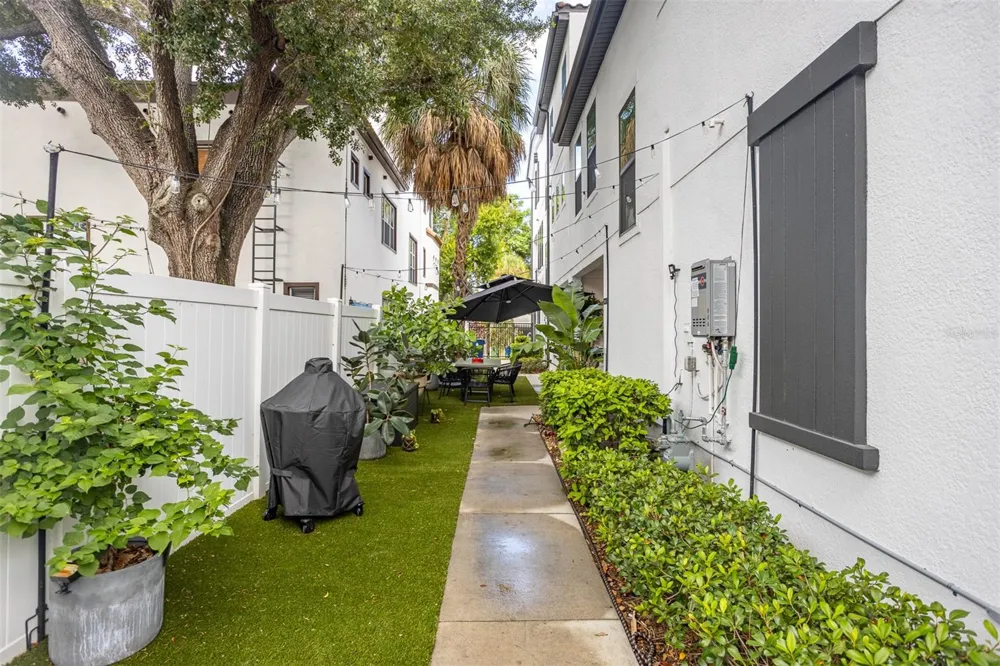 412 S ALBANY AVENUE #3 Tampa, FL 33606
