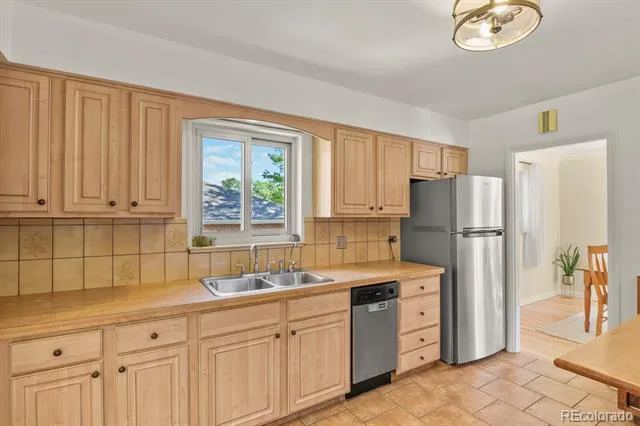 4511 S Galapago Street Englewood, CO 80110