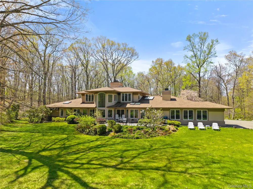 60 Old Aspetong Road Katonah, NY 10536