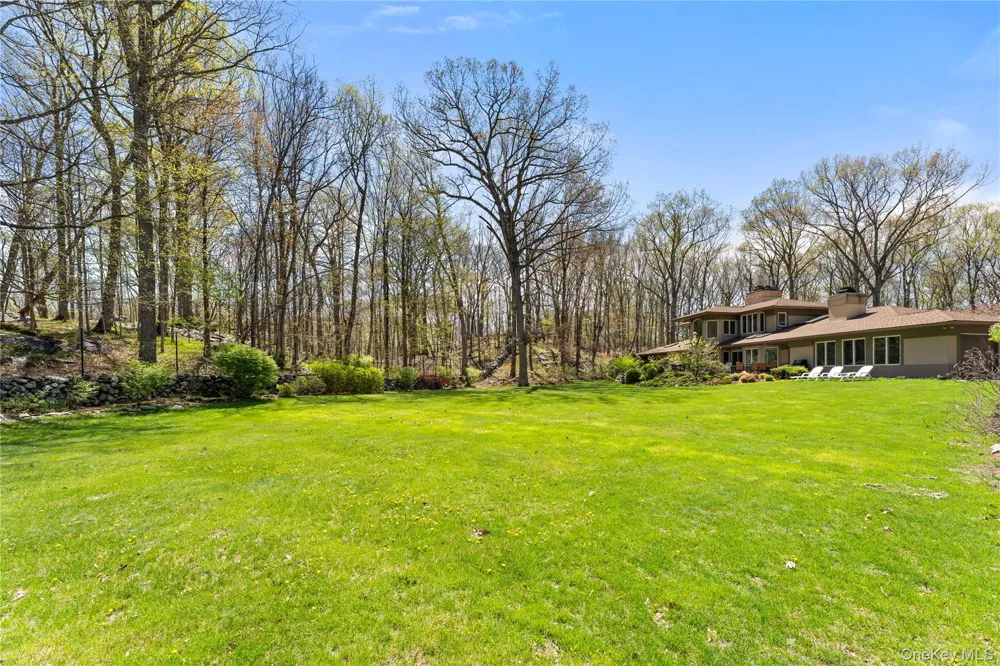 60 Old Aspetong Road Katonah, NY 10536