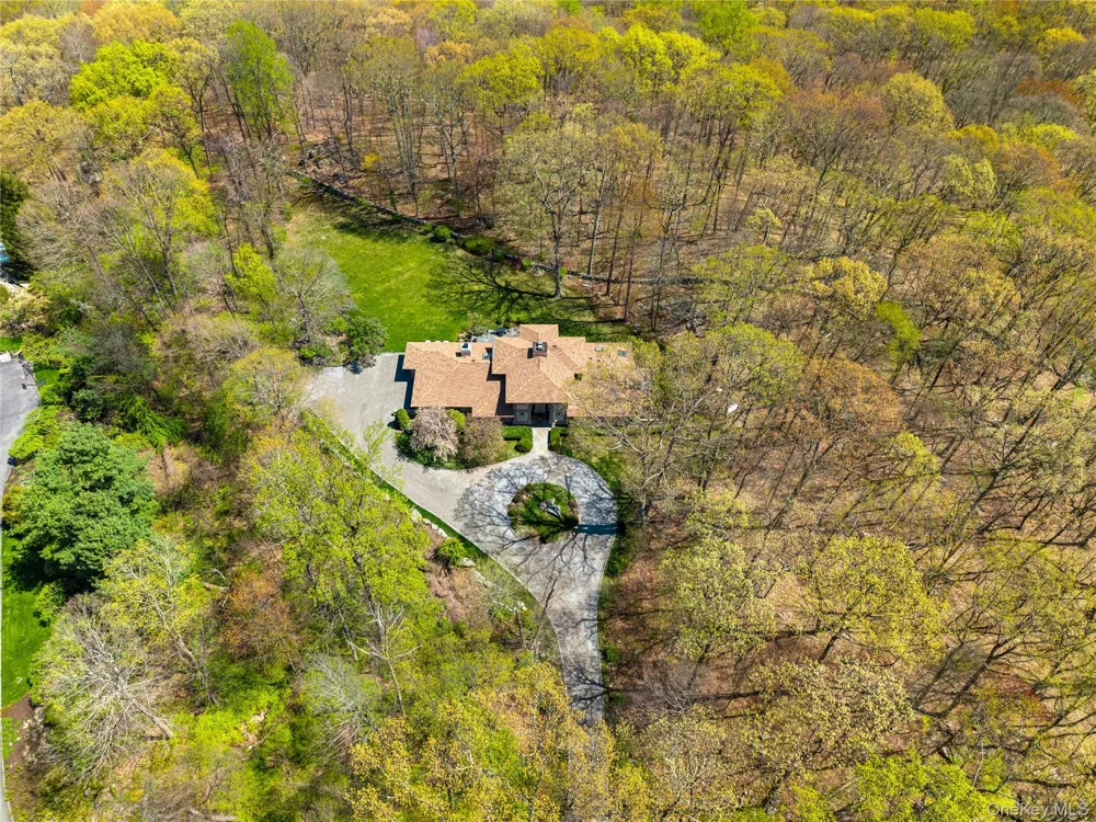 60 Old Aspetong Road Katonah, NY 10536