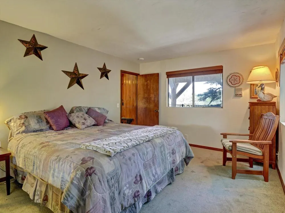 214 S Fairway Drive Lake Arrowhead, CA 92352