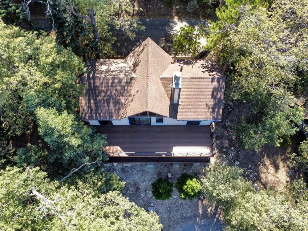 214 S Fairway Drive Lake Arrowhead, CA 92352