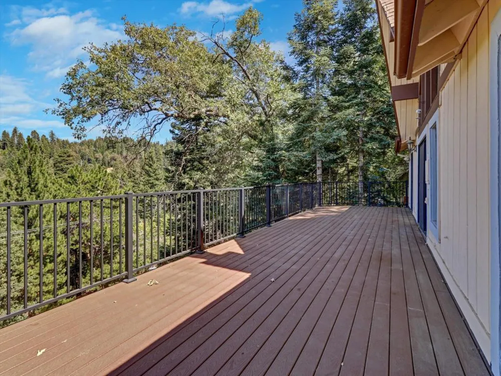 214 S Fairway Drive Lake Arrowhead, CA 92352