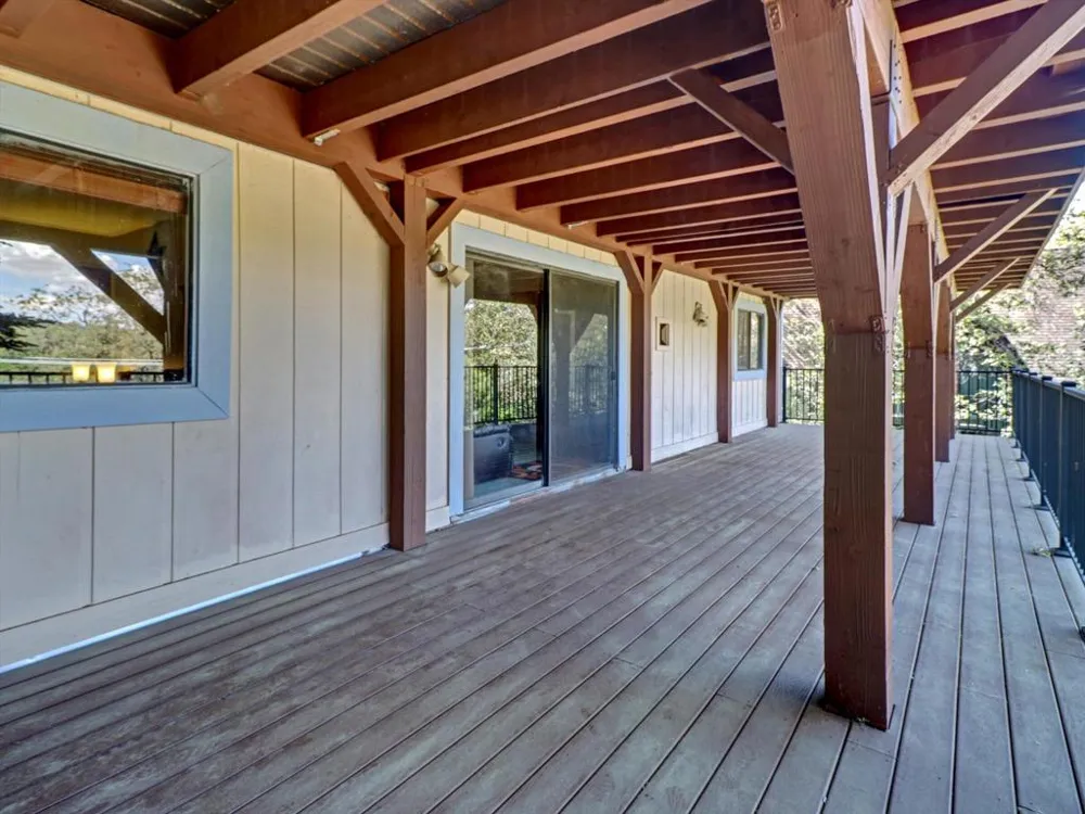 214 S Fairway Drive Lake Arrowhead, CA 92352