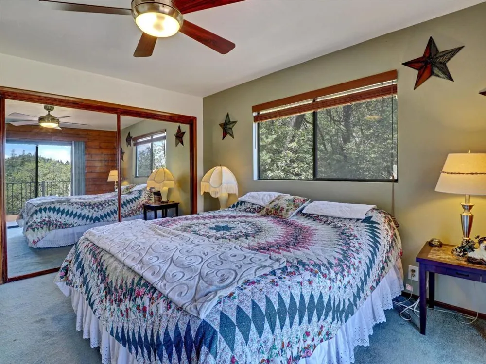 214 S Fairway Drive Lake Arrowhead, CA 92352