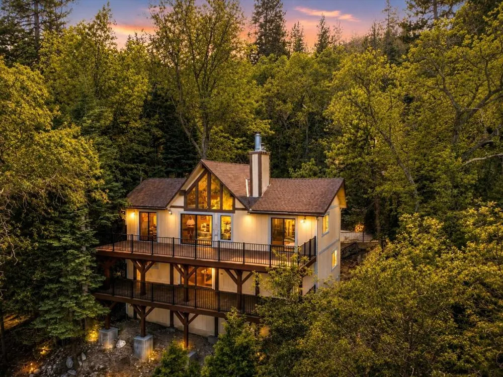 214 S Fairway Drive Lake Arrowhead, CA 92352