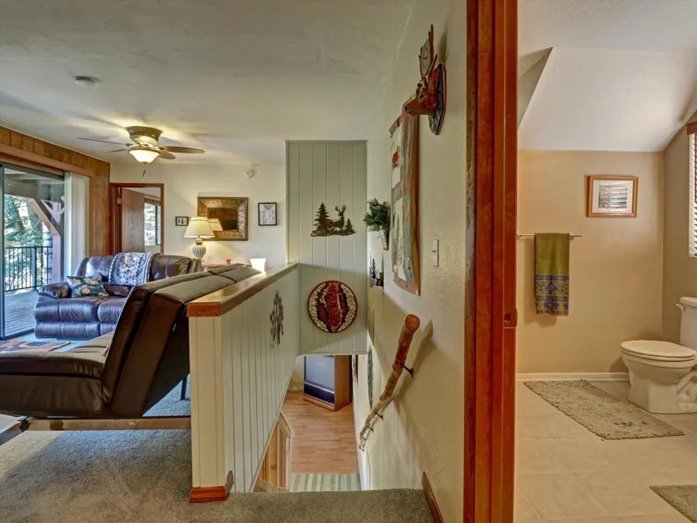 214 S Fairway Drive Lake Arrowhead, CA 92352