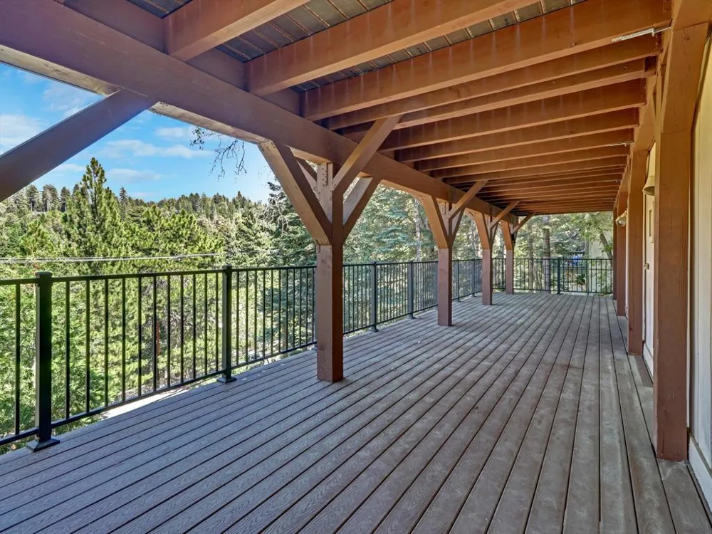 214 S Fairway Drive Lake Arrowhead, CA 92352
