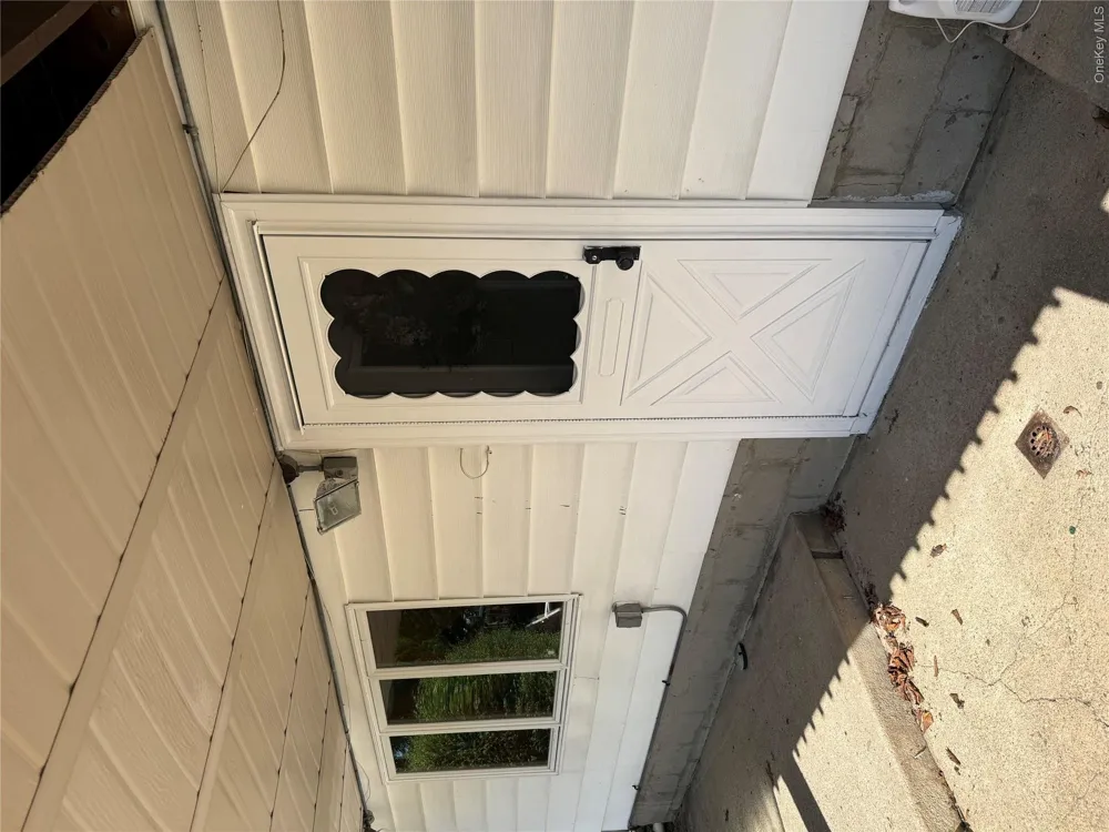 32 Jefferson Avenue Deer Park, NY 11729