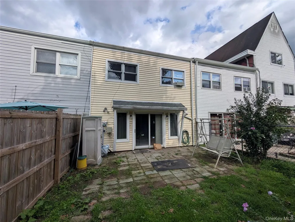 6 Ferracane Place Haverstraw, NY 10927