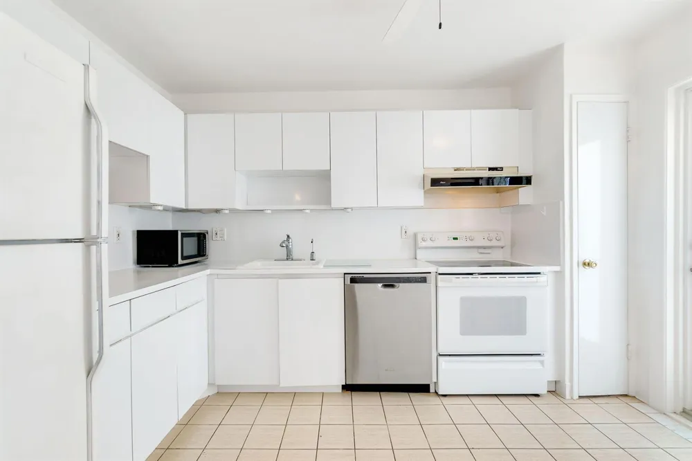 750 OCEAN BOULEVARD #1502 Pompano Beach, FL 33062