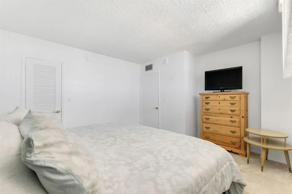750 OCEAN BOULEVARD #1502 Pompano Beach, FL 33062