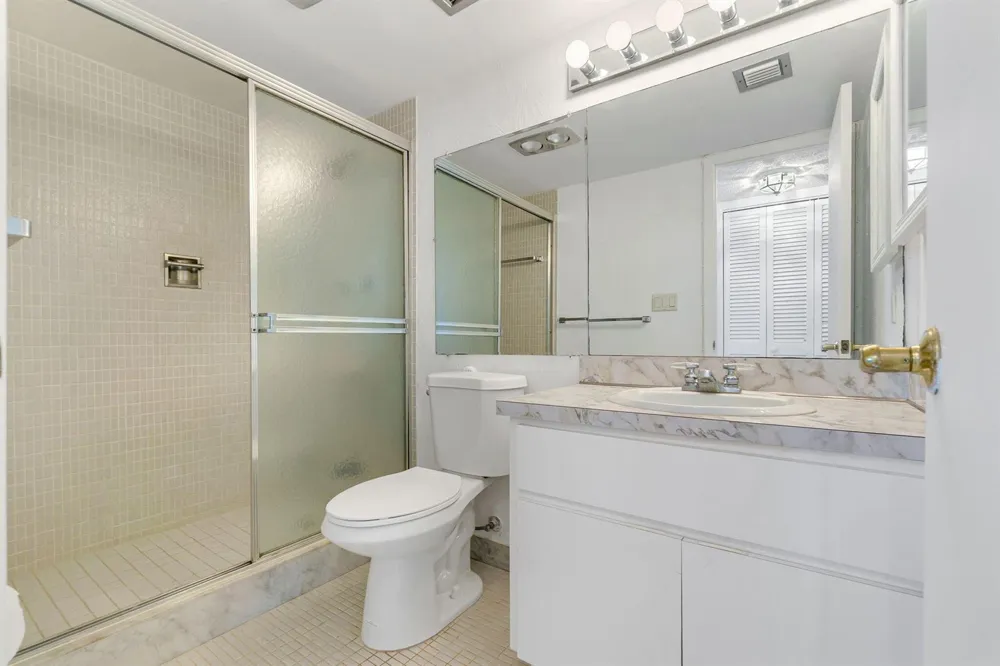 750 OCEAN BOULEVARD #1502 Pompano Beach, FL 33062