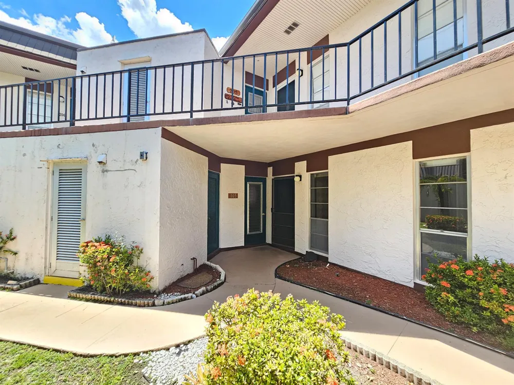 6 GREENWAY Village #105 Royal Palm Beach, FL 33411