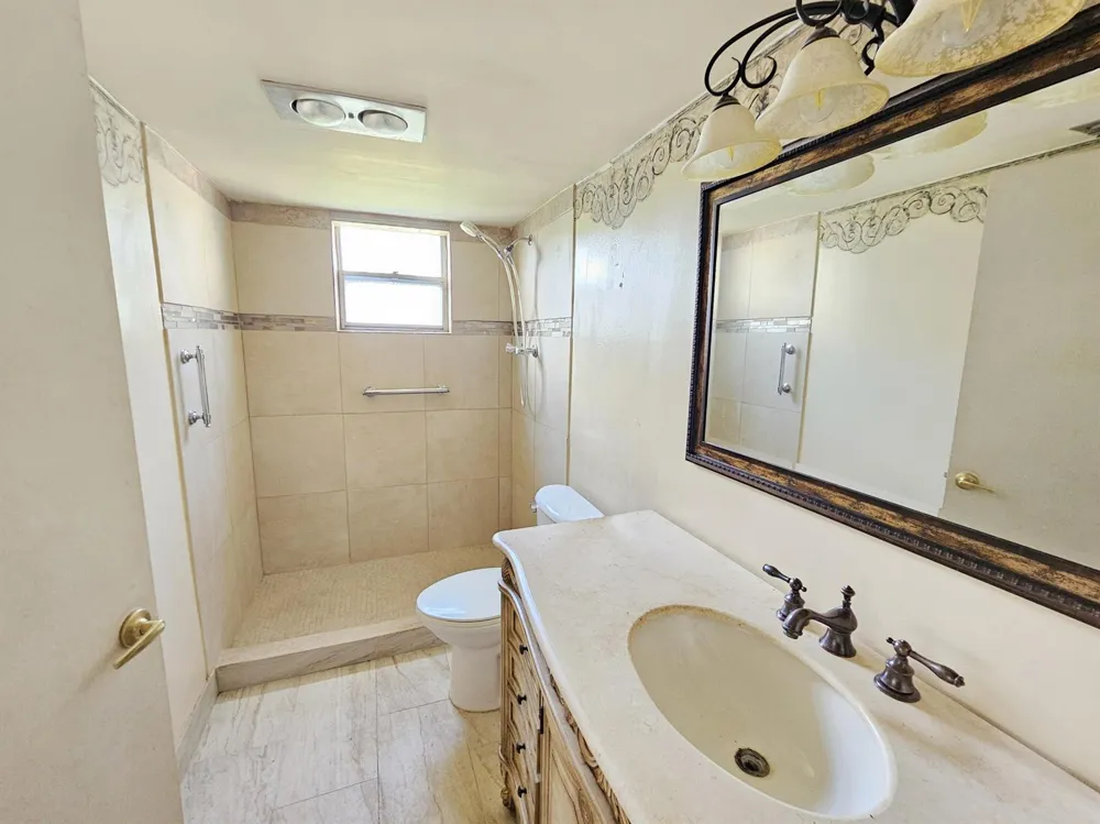 6 GREENWAY Village #105 Royal Palm Beach, FL 33411