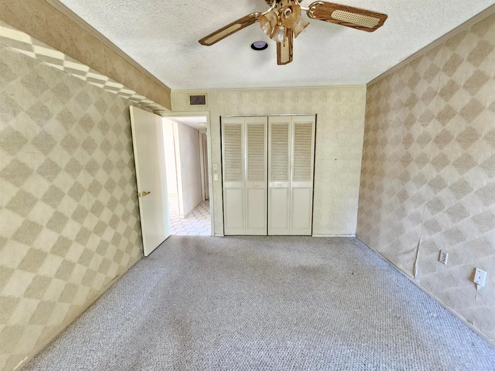 6 GREENWAY Village #105 Royal Palm Beach, FL 33411