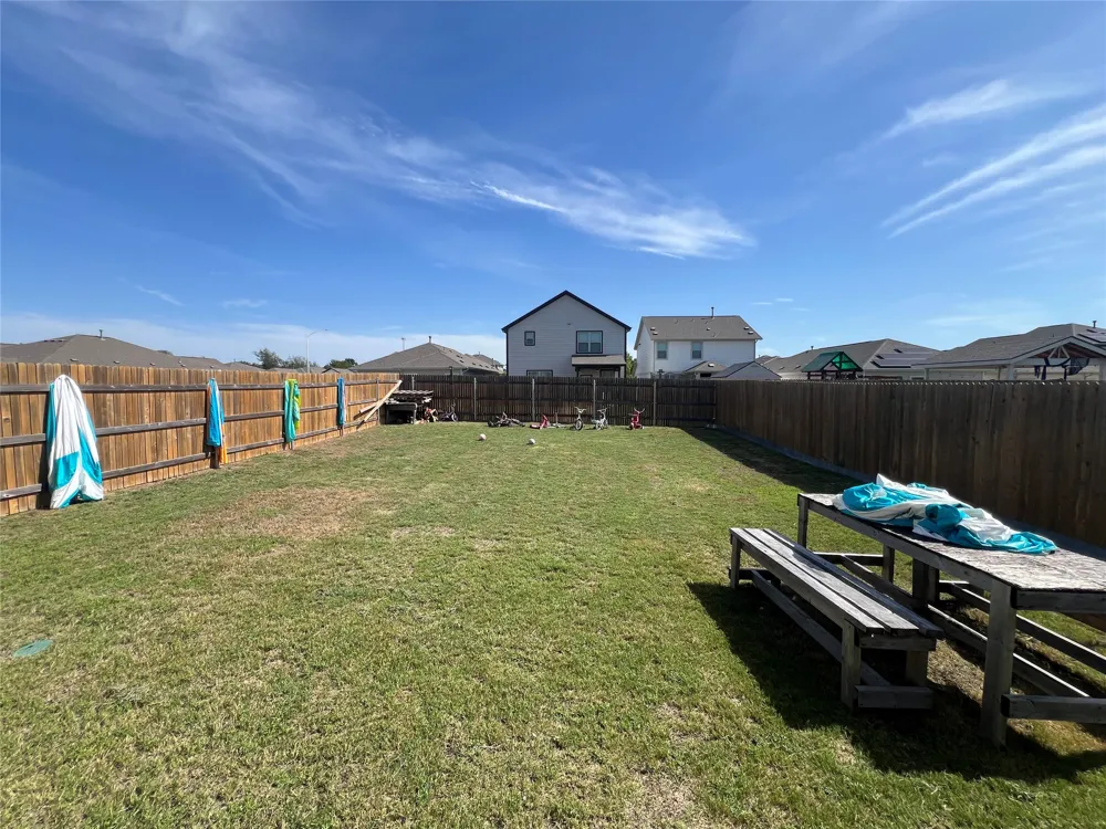 172 Coppers Way Elgin, TX 78621