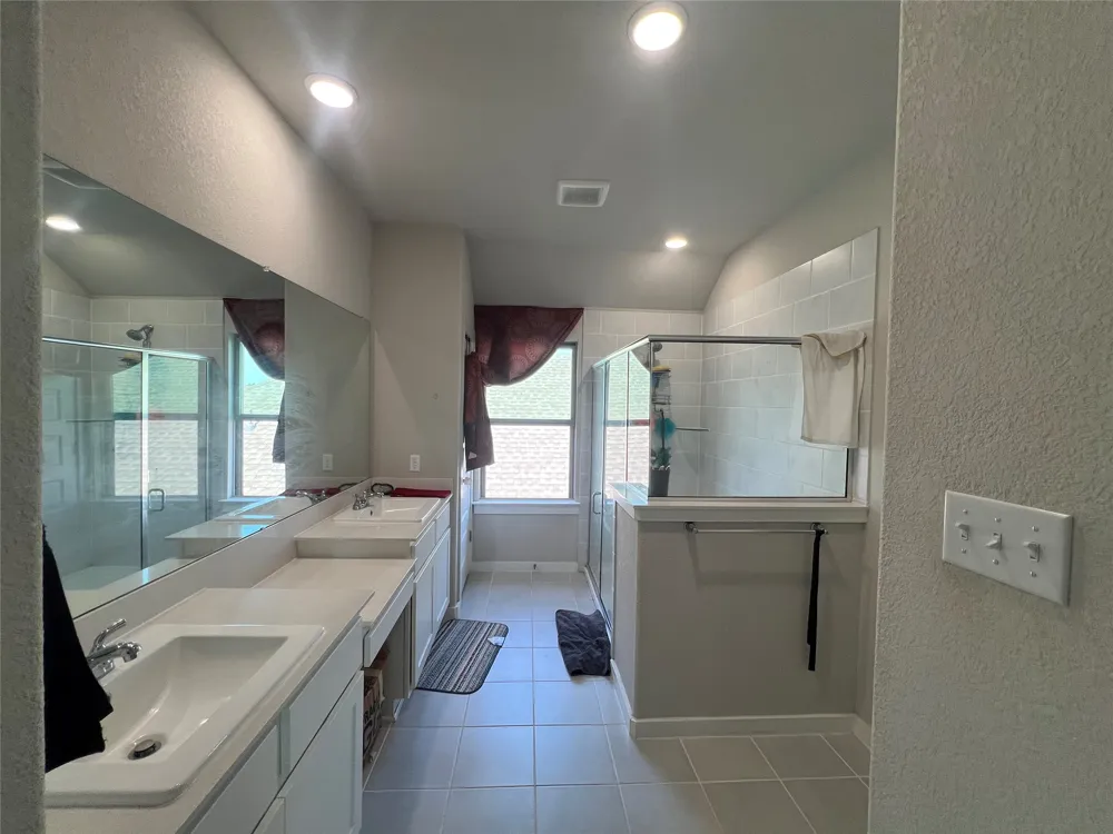 172 Coppers Way Elgin, TX 78621