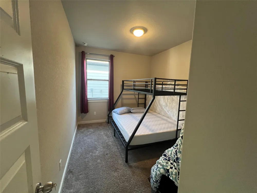 172 Coppers Way Elgin, TX 78621