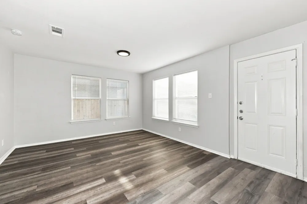 1409 Mission Hills Lane Dallas, TX 75217