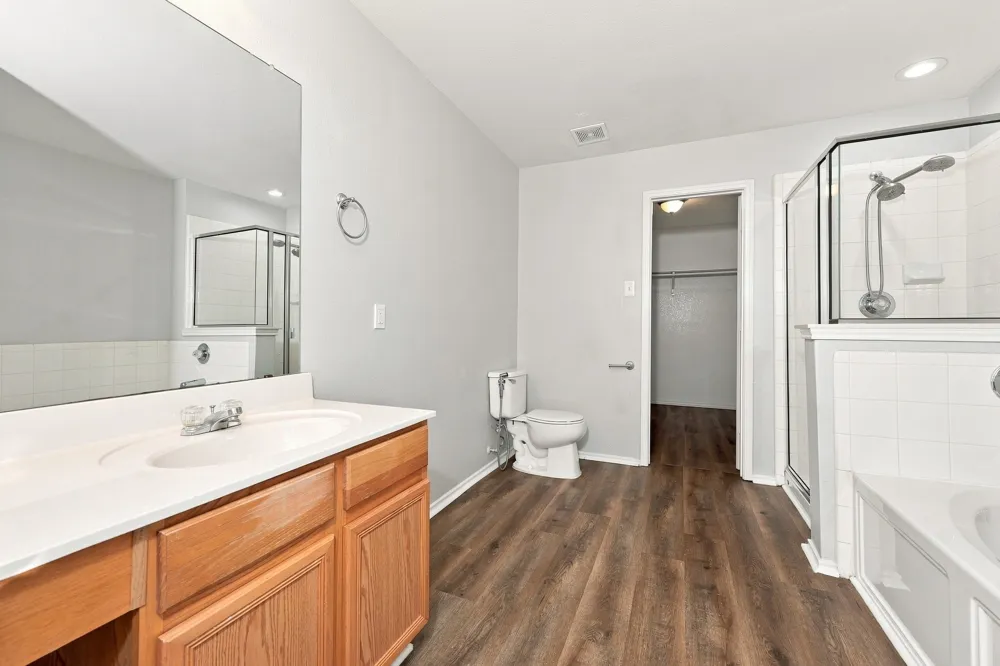 1409 Mission Hills Lane Dallas, TX 75217