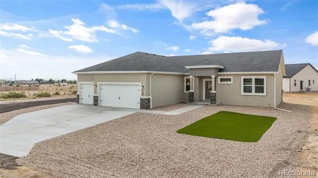 728 E Campbell Lane Pueblo, CO 81007