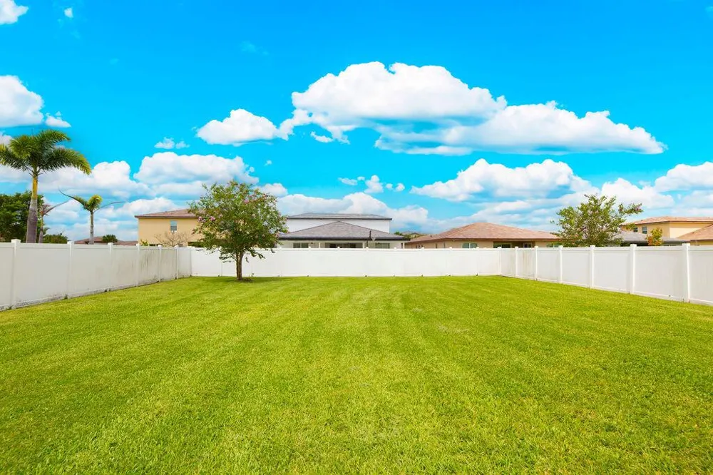 7691 NW GREENSPRING STREET Port St. Lucie, FL 34987