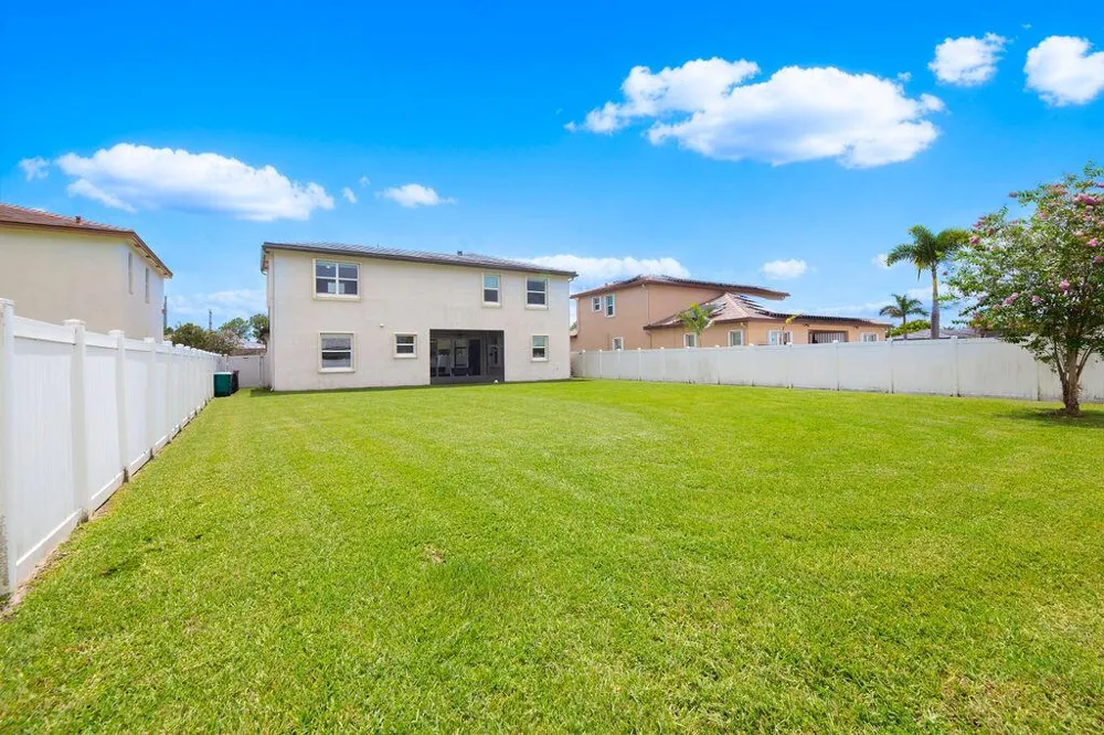 7691 NW GREENSPRING STREET Port St. Lucie, FL 34987