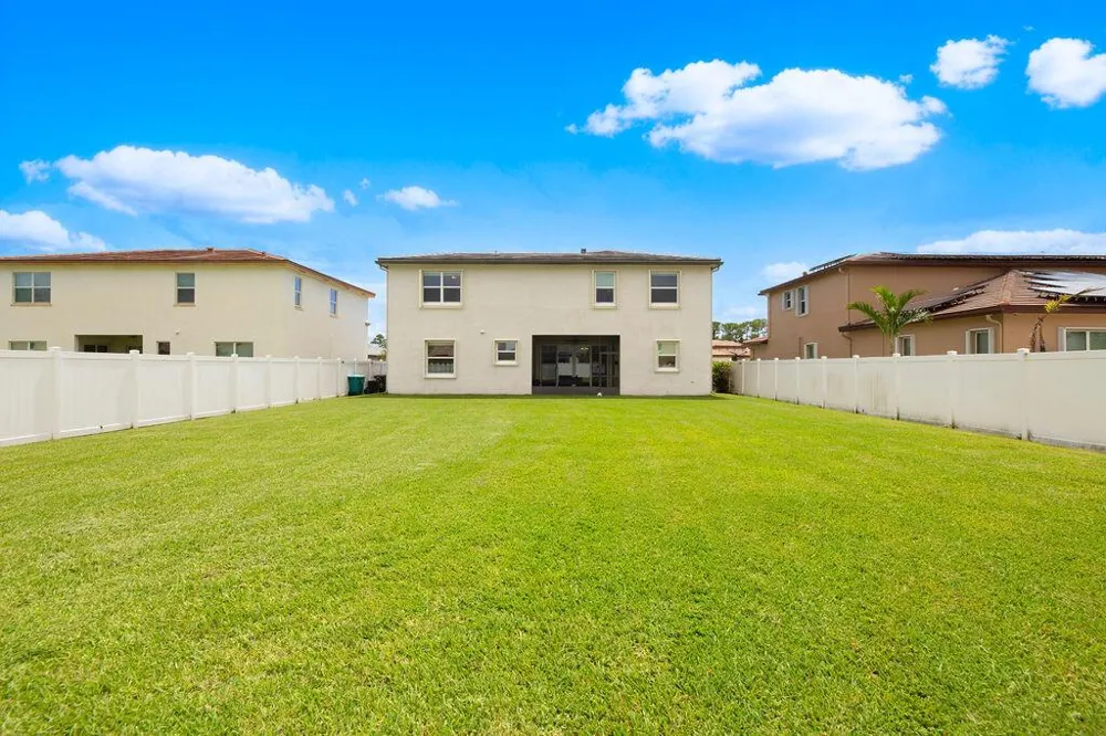 7691 NW GREENSPRING STREET Port St. Lucie, FL 34987