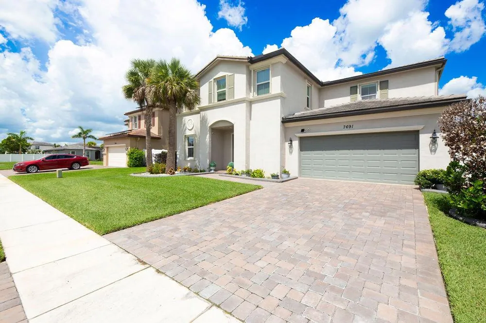 7691 NW GREENSPRING STREET Port St. Lucie, FL 34987