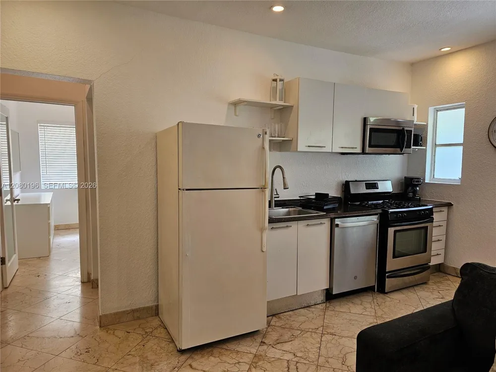 500 14th St #203 Miami Beach, FL 33139