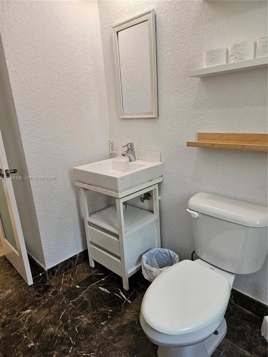 500 14th St #203 Miami Beach, FL 33139