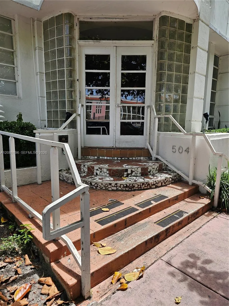 500 14th St #203 Miami Beach, FL 33139