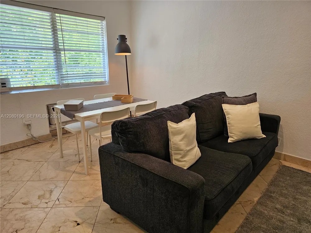500 14th St #203 Miami Beach, FL 33139