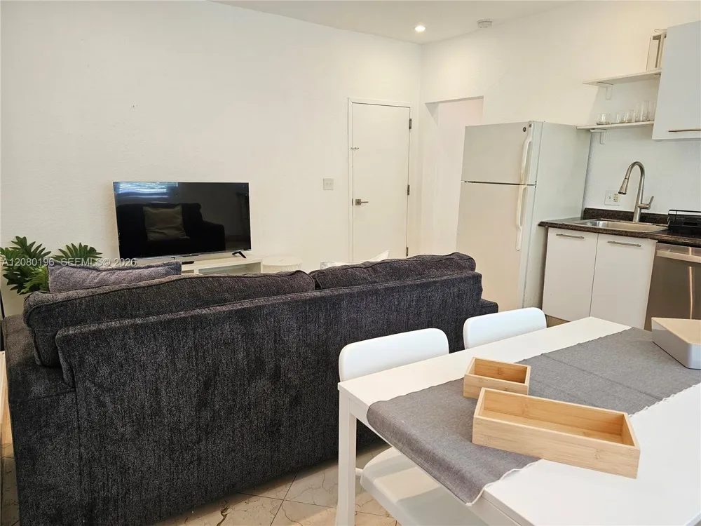 500 14th St #203 Miami Beach, FL 33139
