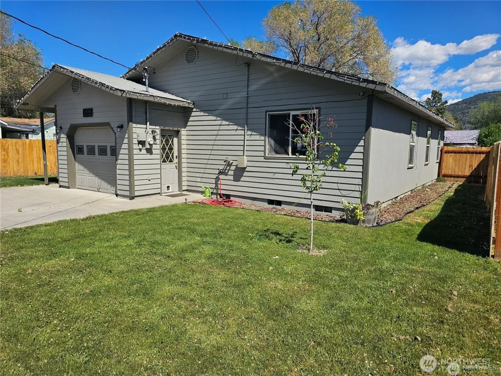 315 Juniper Street Oroville, WA 98844