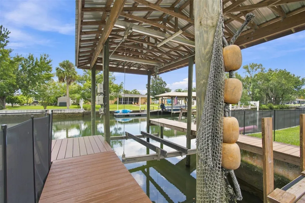 1303 SE KINGS BAY DRIVE Crystal River, FL 34429