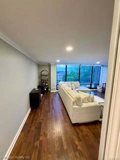 20 Chestnut Street #602 Wyandotte City, MI 48192