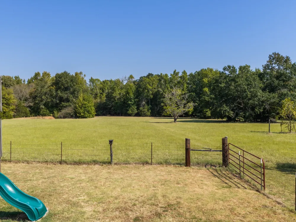 4475 County Road 3800 Athens, TX 75752