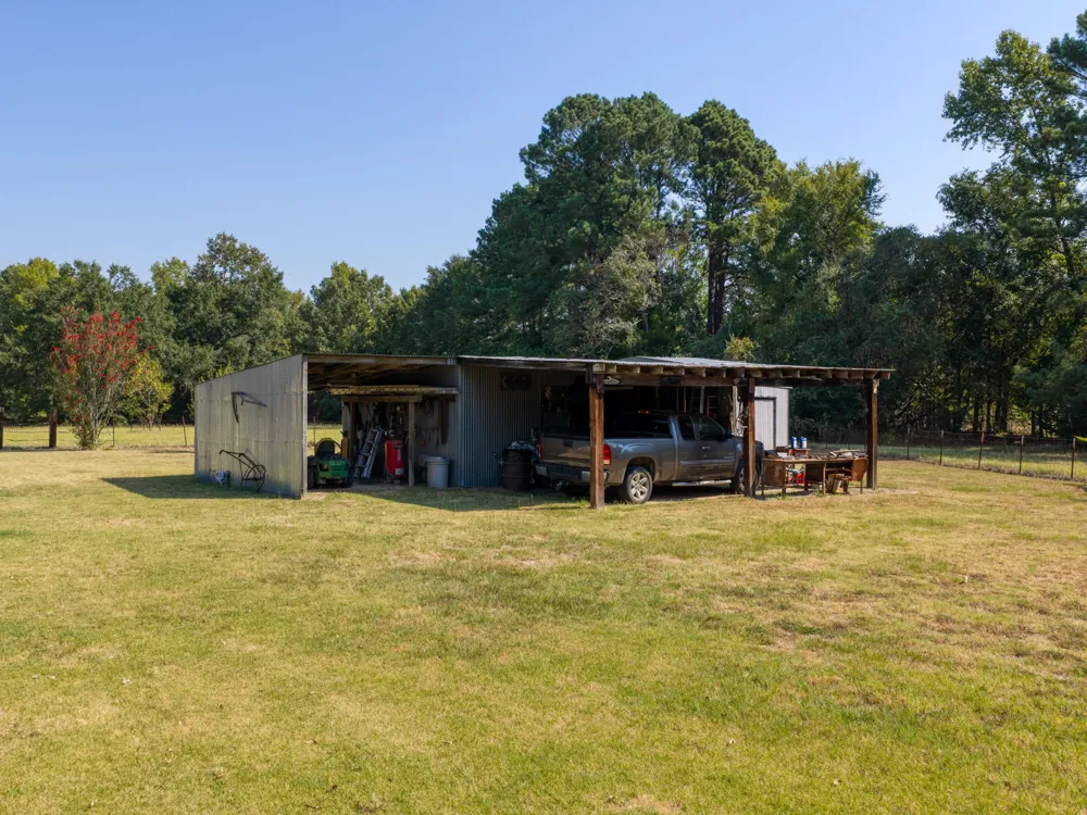 4475 County Road 3800 Athens, TX 75752