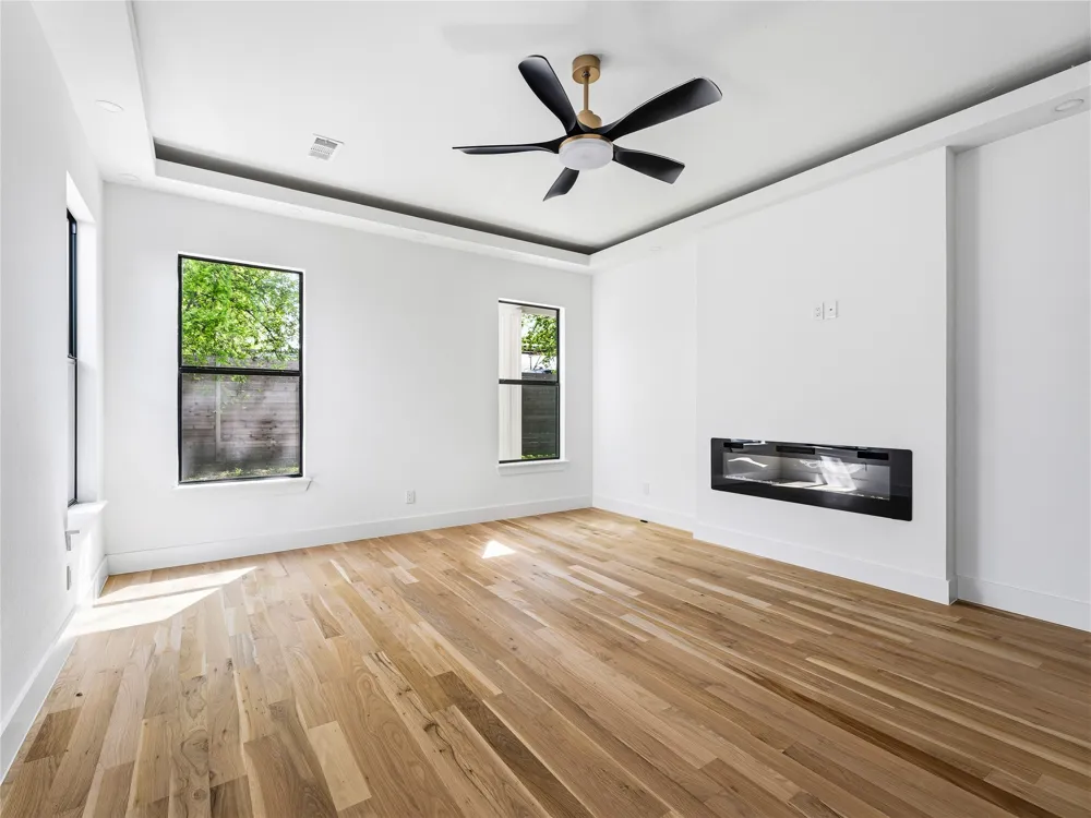1958 Toronto Street Dallas, TX 75212