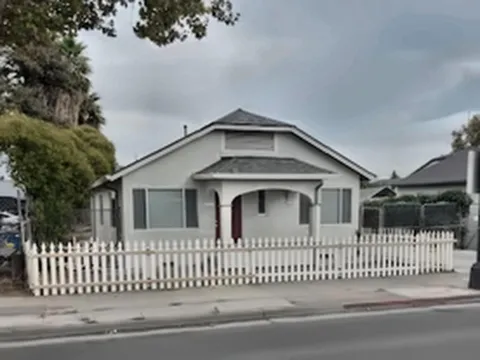 2056 Alum Rock Avenue