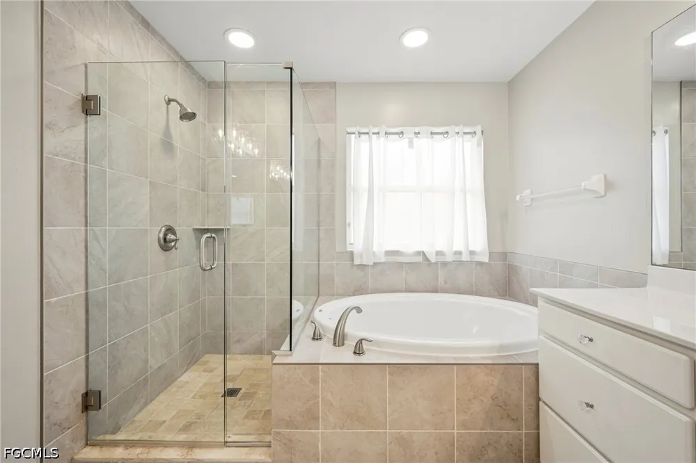 Foxhall Way #4 Estero, FL 33928
