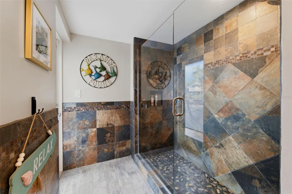 137 12TH STREET E Tierra Verde, FL 33715