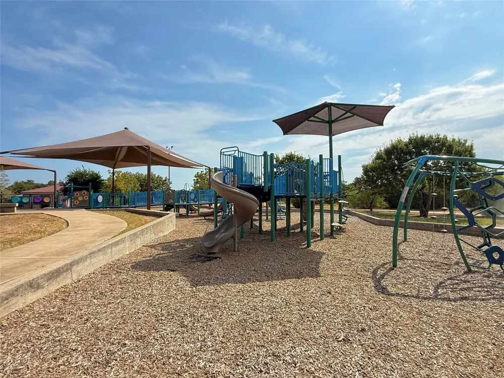 7826 Wheel Rim Circle Austin, TX 78749