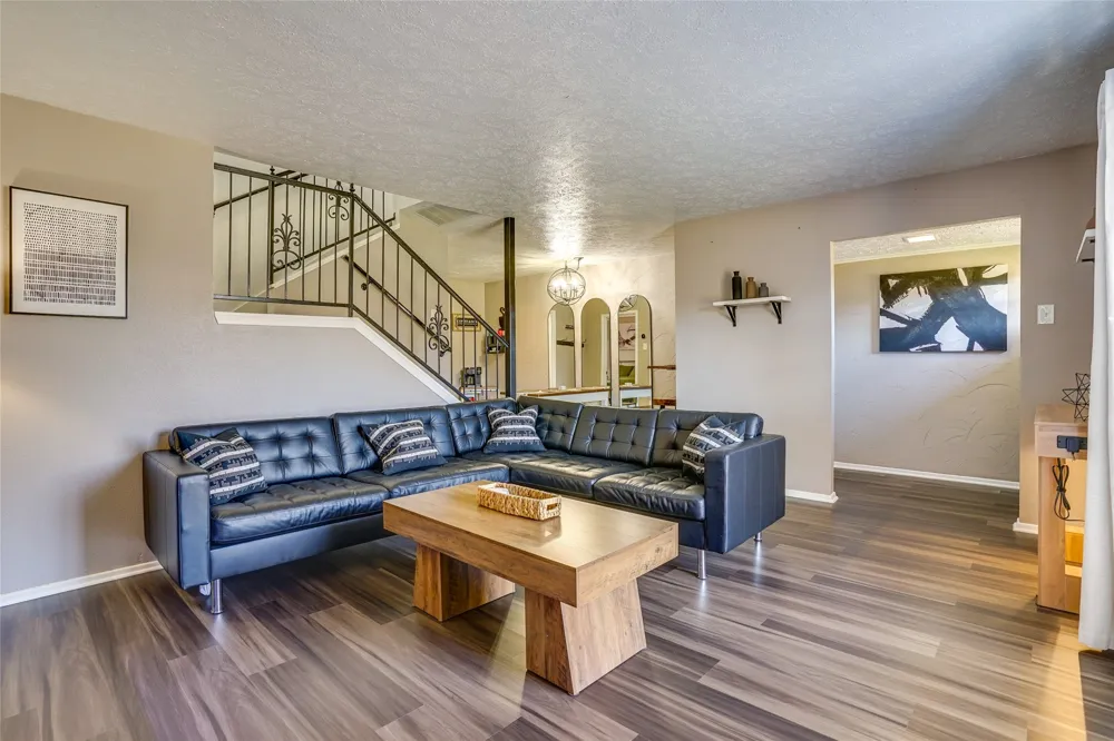 42 W Creek Lane #3 Grand Prairie, TX 75052