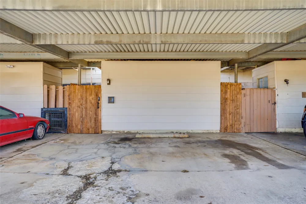 42 W Creek Lane #3 Grand Prairie, TX 75052